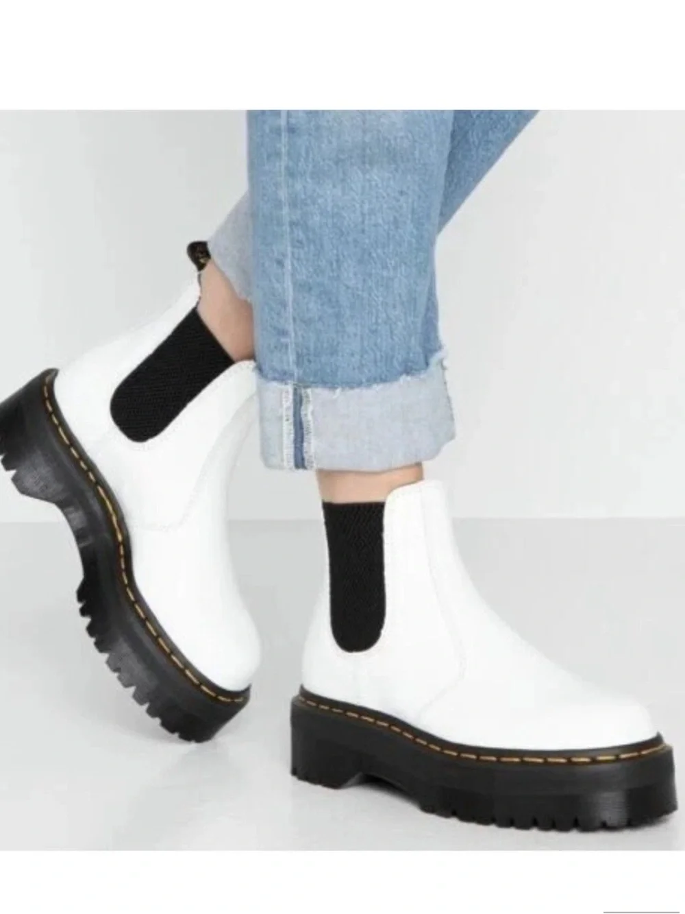- Dr. Martens 2976 Quad White Platform Chelsea Ankle Boots Size 10